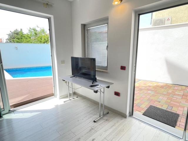 Medulin Labirint King Apartment Exterior foto